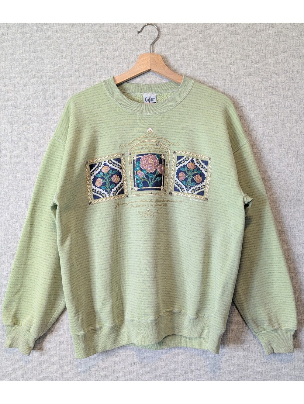 Vintage 90s floral graphic textured sweatshirt